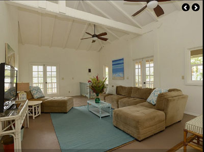 Maui House rental living room